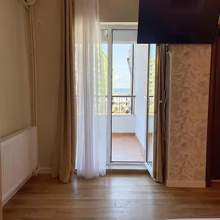 招待所 De La Playa 那沃达利