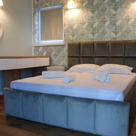 De La Playa Năvodari